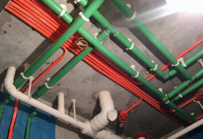 老房裝修水電需要全改嗎？—— 青島東方家園裝飾為您解答